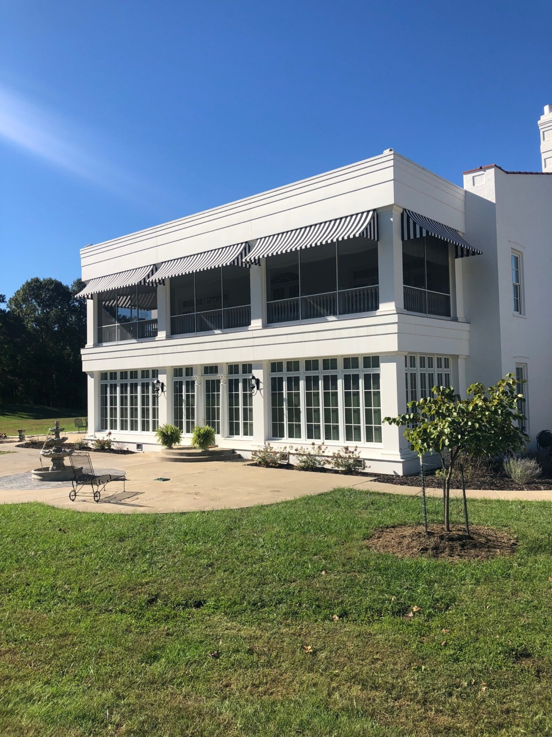 Concave Striped Fabric Awnings