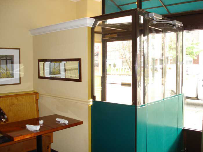Entrance Interior Vestible