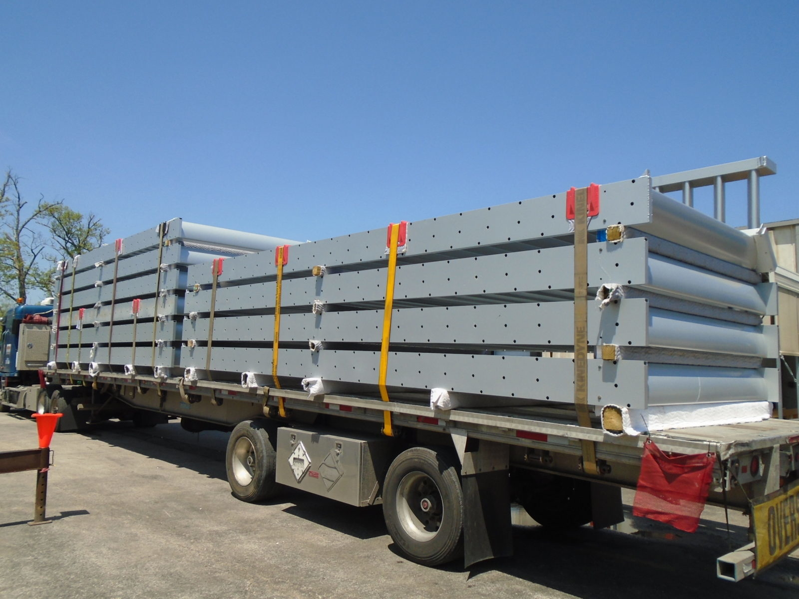 Prefabricated Aluminum Louvered Sections
